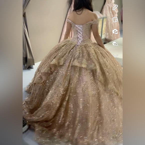 Dresses | Xv Drees Is A Very Sparkly Dress Rose Gold It Fits From Size Up  10 Ajustable | Poshmark